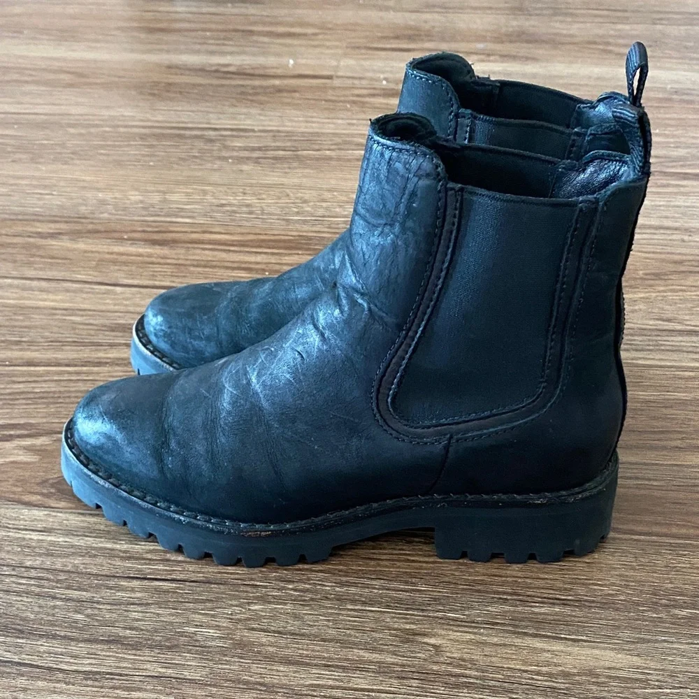 Thursday Boot Legend Chelsea Boot
